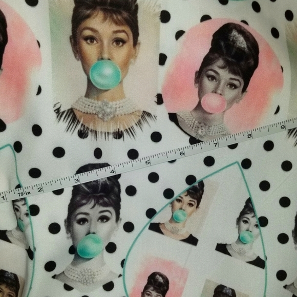 1 yard of Fabric for Handbags, Scrubs ~ Breakfast At Tiffany's Hepburn - Picture 2 of 2